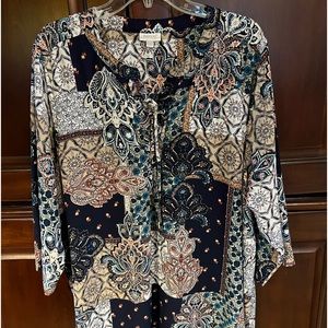 Avenue Blouse size 22/24 with 3/4 length sleeves.